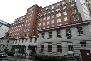 4D90353800000578-5878097-image-a-8_1529783129214