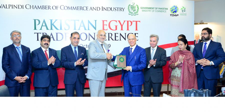 RCCI President Saboor Malik Presenting memento to Egypt envoy Ahmed Fadel Yacob during his visit to the chamber.
